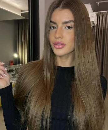 У меня множество опытов, которые я готова реализовать с вами. 💋 Мои услуги наполнены чувственностью и энергией, и я готова подарить вам незабываемые моменты наедине. 🌹 Я обладаю искрометным чувством юмора, а также умею слушать и быть внимательной собеседницей. А главное - я умею слушать и удовлетворять ваши желания. 😘 Живу в самом сердце Москвы, где нас ждет комфортное и уютное место для наших встреч. На моих фото вы можете видеть мою настоящую красоту и сексуальность. 📸 Жду вас, чтобы воплотить в жизнь наши самые горячие фантазии! 😉💦 Снежана
